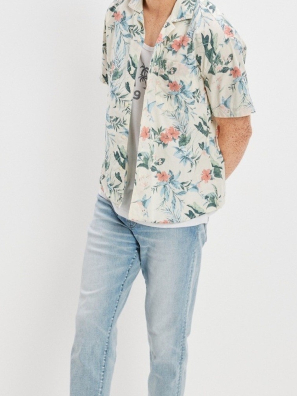American Eagle Outfitters Cream Floral Button-Up Shirt with Coral & Blue Accents